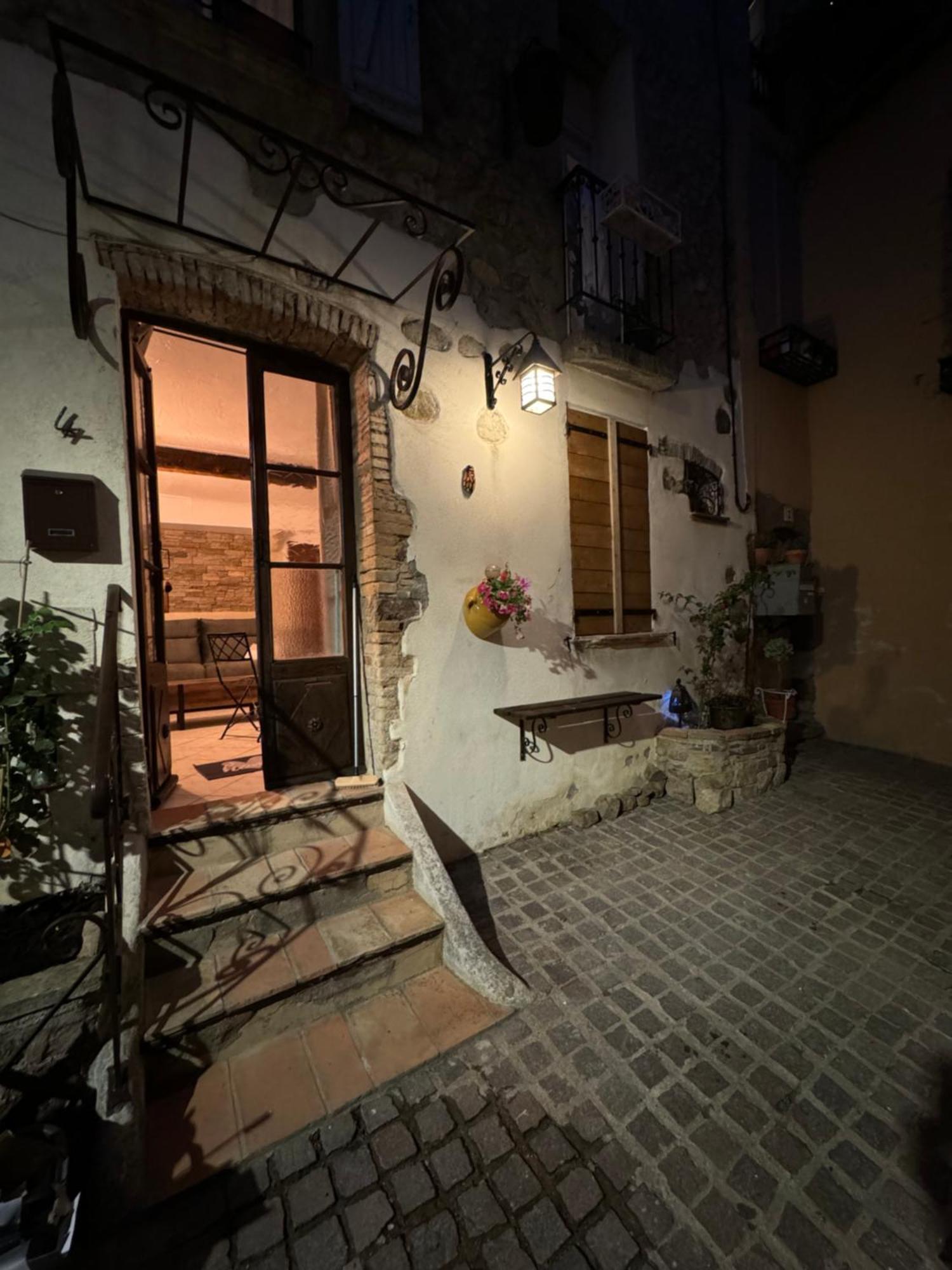 Chez Kay Apartment Roquebrune-sur Argens Bagian luar foto
