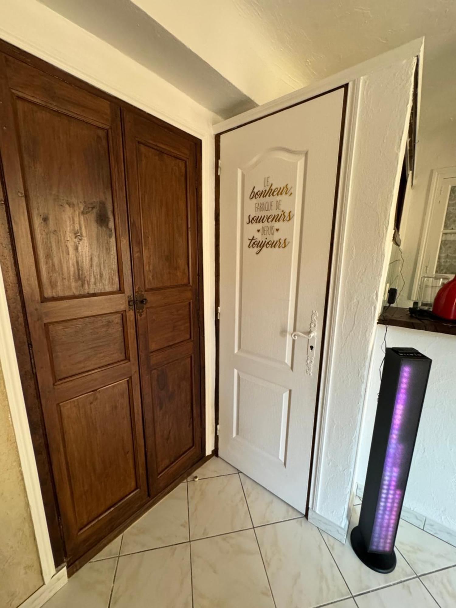 Chez Kay Apartment Roquebrune-sur Argens Bagian luar foto